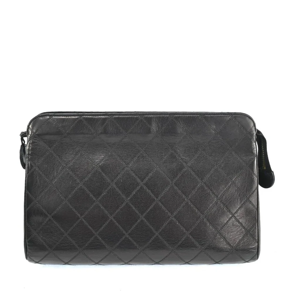 AUTHENTIC CHANEL Matelasse Black Leather Pouch Bag bsj797-121225 - Picture 2 of 16